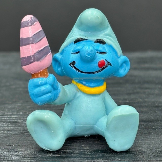 Smurfs 20206 Baby Smurf Ice Cream Pop Popsicle Vtg Figure PVC Peyo Figurine