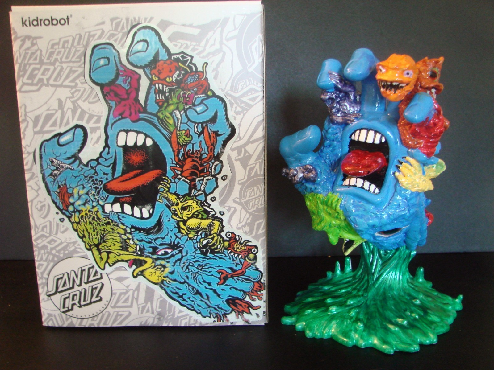 ROB ROSKOPP HAND Custom Kidrobot Santa Cruz Skateboards Screaming Hand Figure
