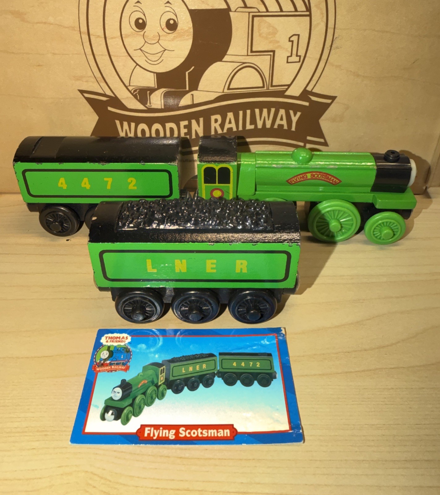 FLYING SCOTSMAN ! THOMAS FRIENDS TRAIN WOODEN RAILWAY 2001 COLLECTOR CARD !