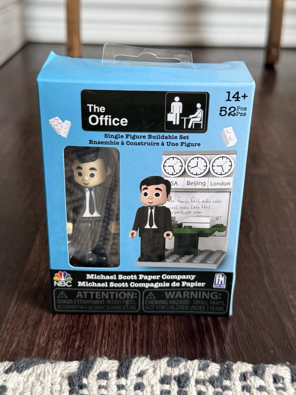 The Office Single Figure Buildable Set Michael Scott Paper Company