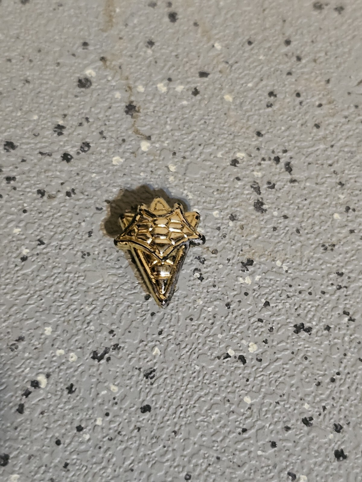 TMNT Warrior Winged Leonardo Rare Gold Knee Armor