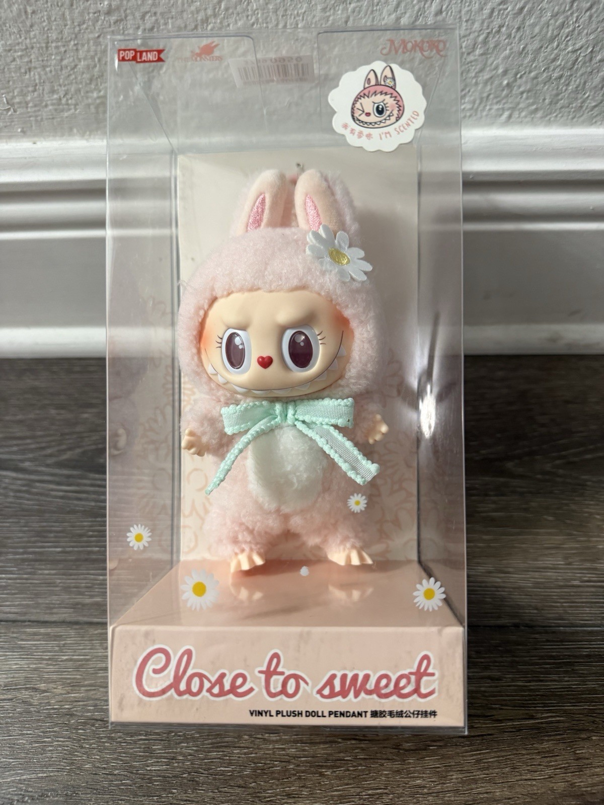 Popmart Labubu Mokoko Close To Sweet Pendant(PopLand Exclusive) [AUTHENTIC]