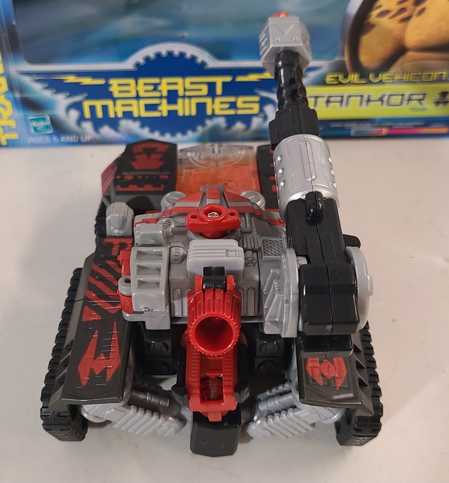 Transformers Beast Wars Beast Machines Mega Class Vehicon Tankor Figure