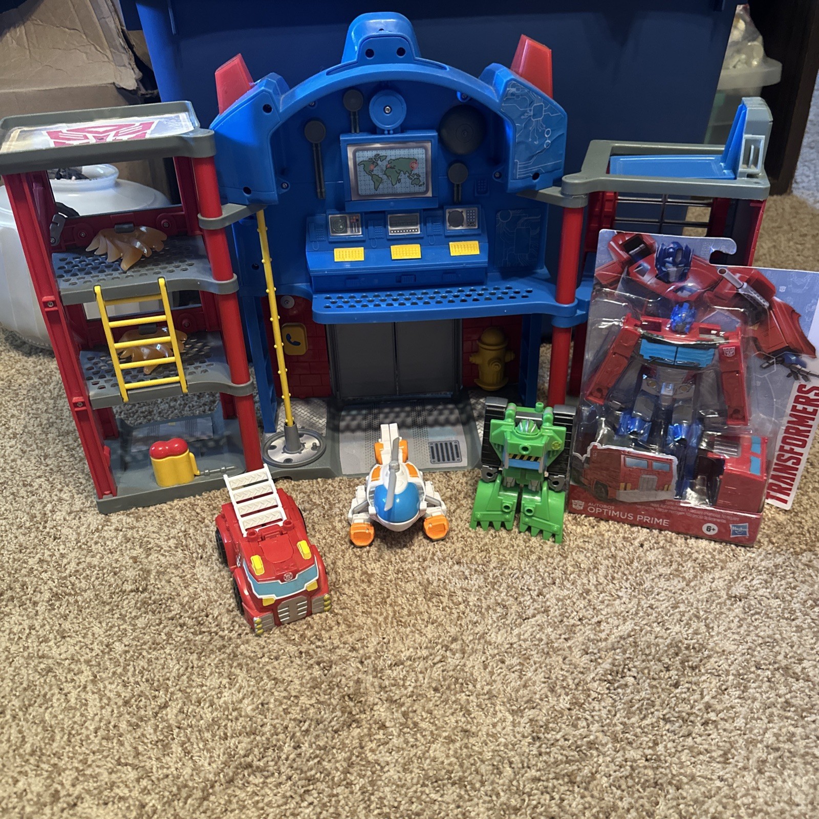 Transformers Rescue Bots Playskool Heroes Optimus Prime Fire Station Lot 4 Figs