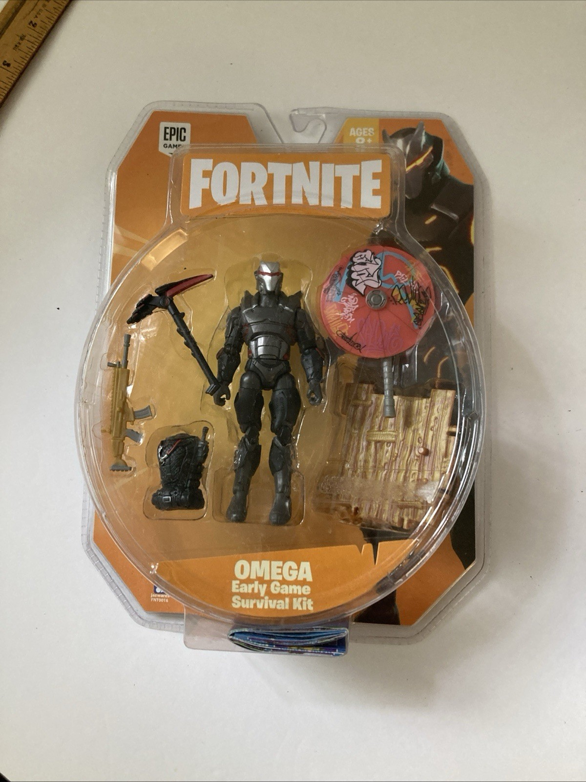 Fortnite Omega Early Game Survival Kit 4&Prime; Action Figure Jazwares FNT0016 NEW