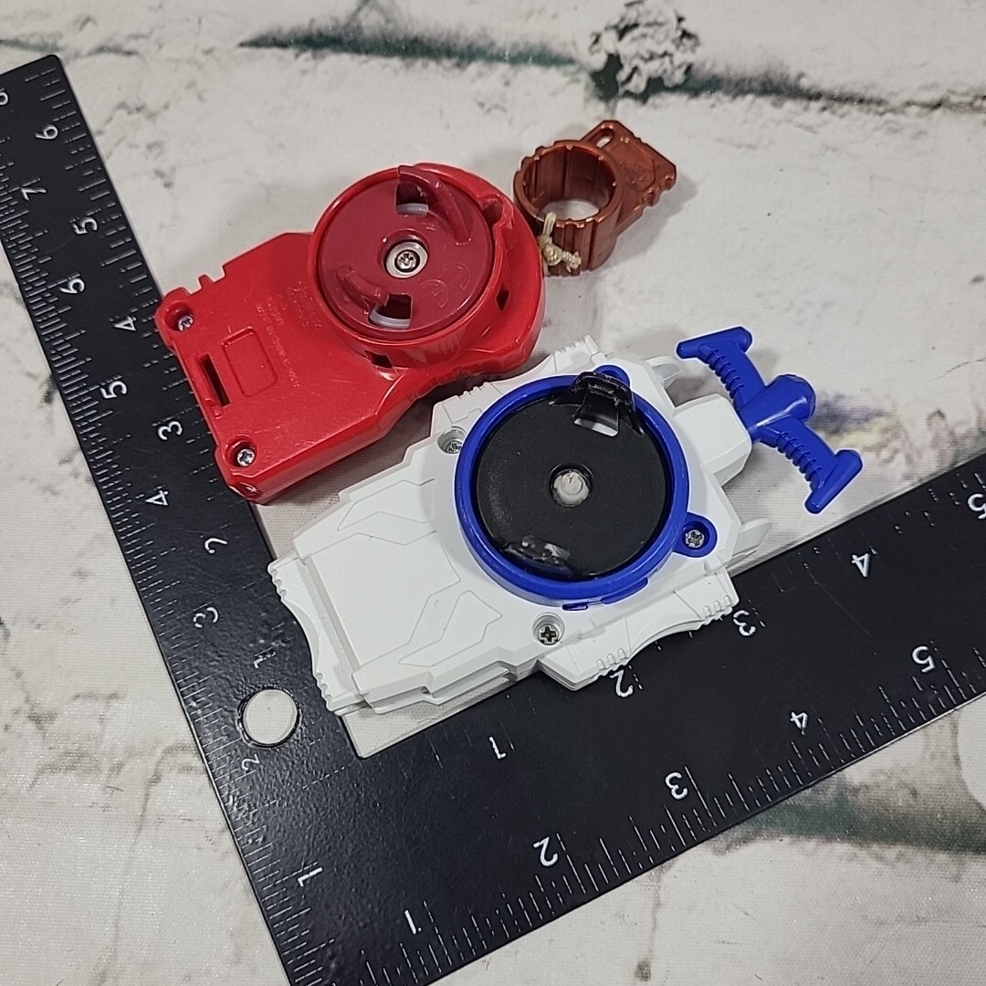 Beyblade Burst Left Spin String Pull Launchers Tomy Takara Lot Of 2 Red Blue