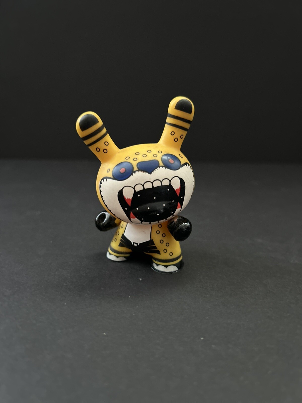 Kidrobot Dunny Azteca Series 1 N.A.H.U.A.L. Jaguar 3&Prime; Vinyl Figure Nahual 2007