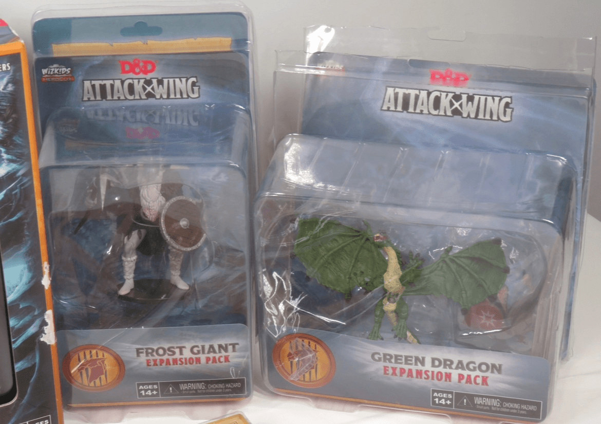 D&D Dungeons Dragons Attack Wing LOT Starter Set Dragon Frost Sun Elf Wraith