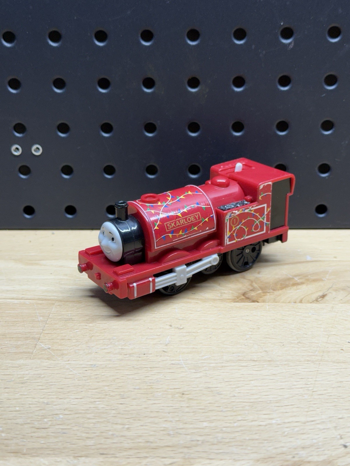 WORN Thomas & Friends Trackmaster Motorized Skarloey Puppet show Engine Train