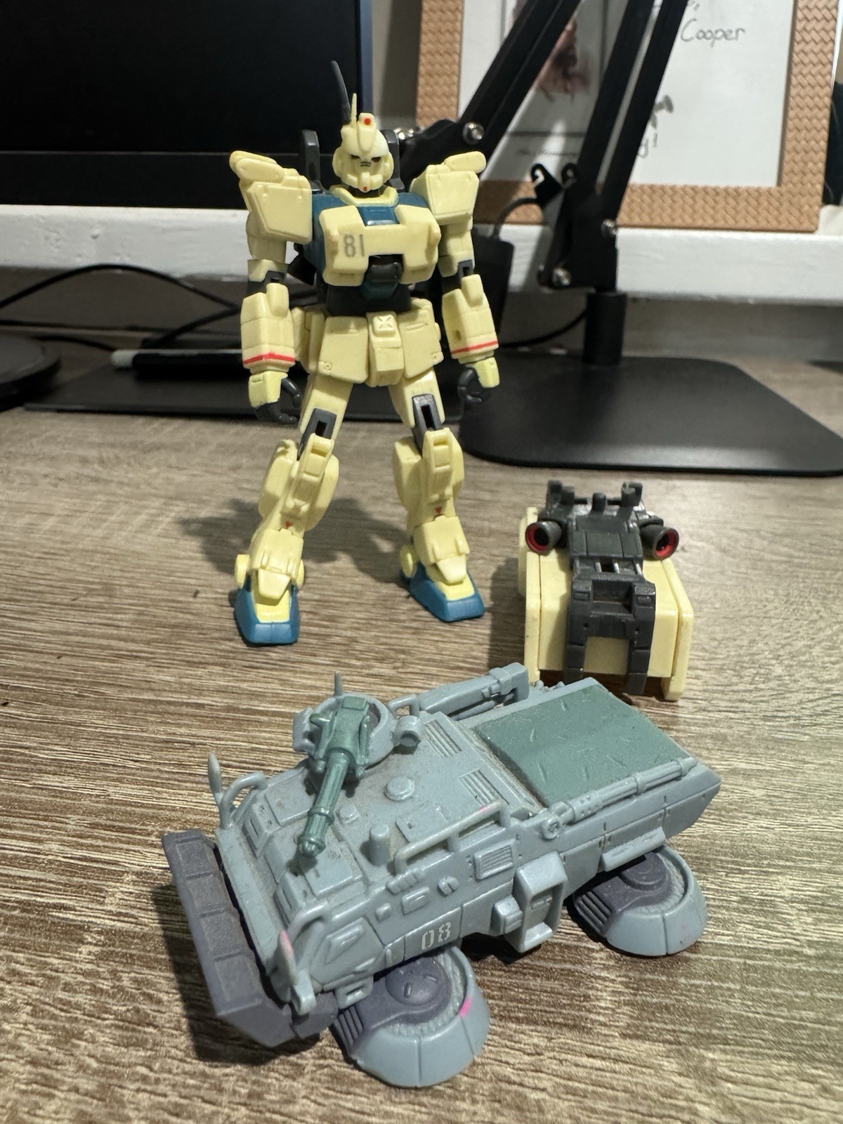 Bandai MSIA RX-79 G Ez-8 Gundam Action Figure 08th MS Team Loose With Hovertank
