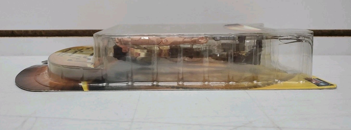 2003 Tomb Raider: The Cradle of Life – Lara Croft Action Figure – Brand New