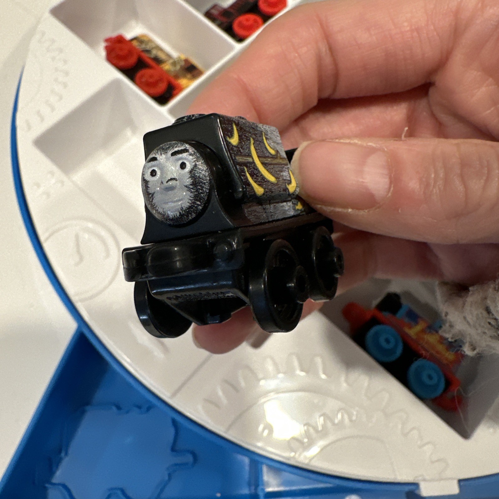 Thomas Miniature Train Set Blue Circular Storage Case With Trains And Extra