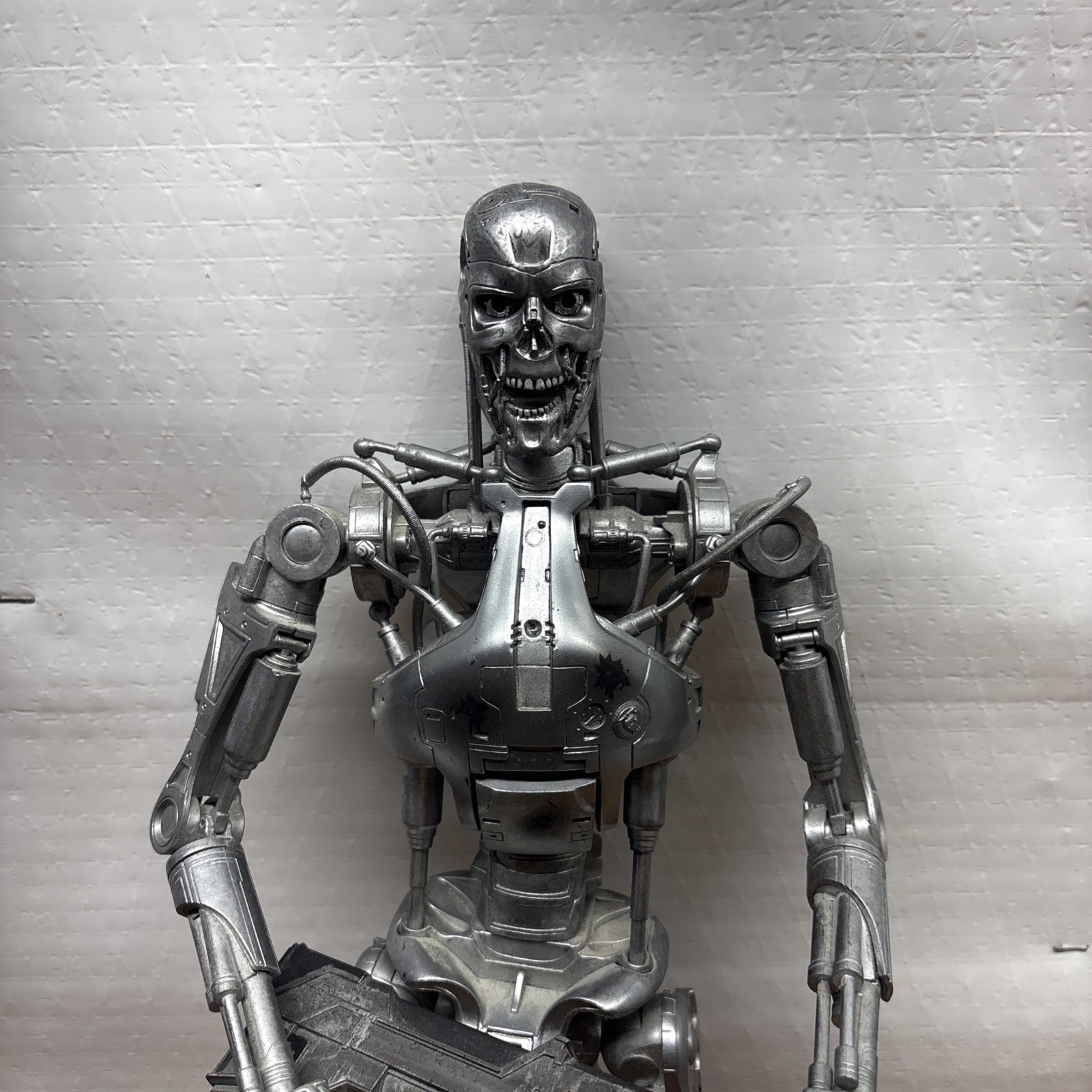 NECA Terminator 2 T-800 Endoskeleton Figure 18&Prime; 1/4 Scale T2 Pre-owned