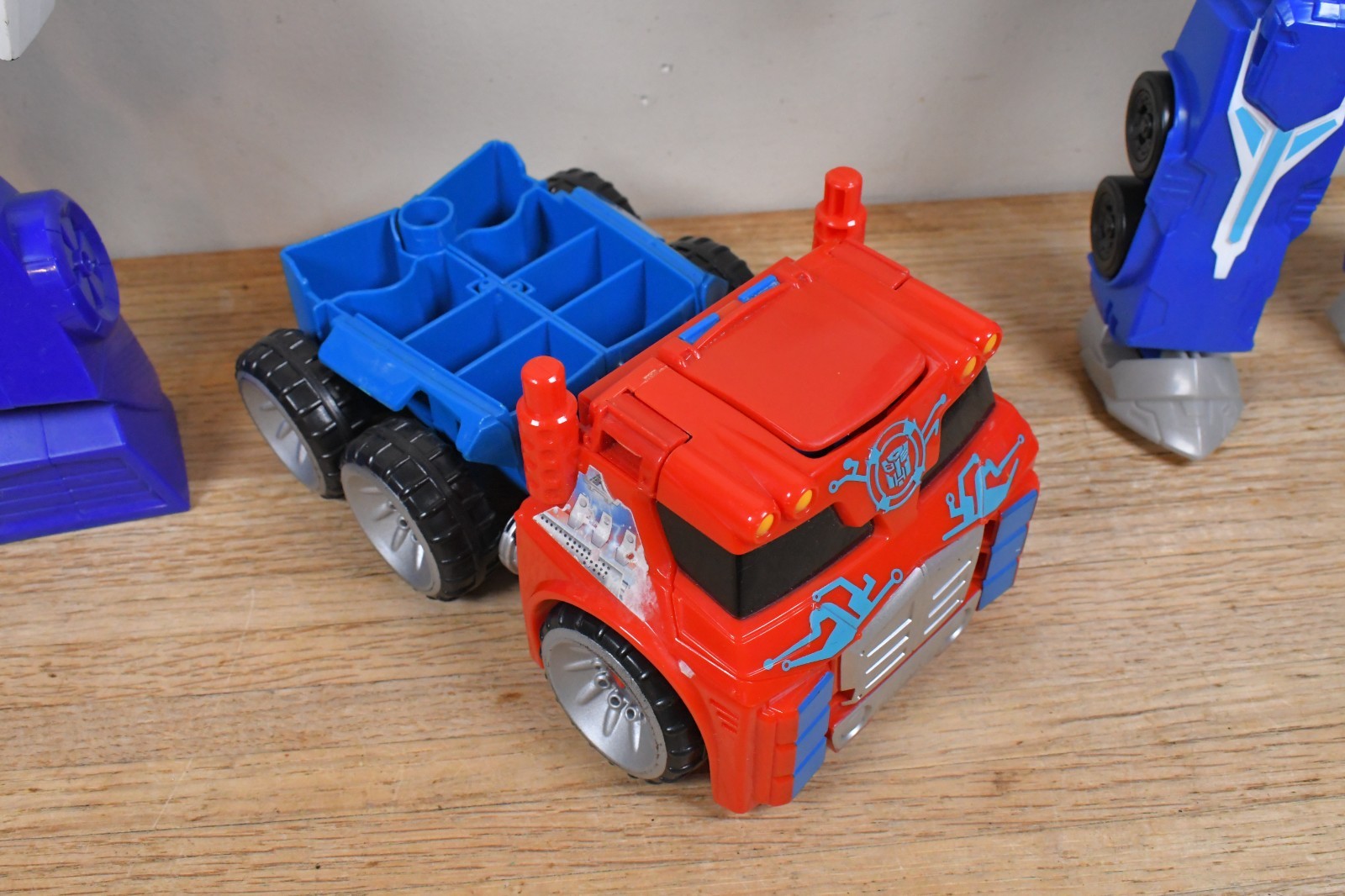 13x Transformers Playskool Heroes Rescue Bots 12&Prime; to 4&Prime; in Size