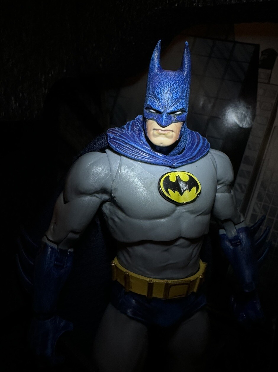 Custom McFarlane Batman Year 2 Figure Rare Cowl Unmasked Headswap W/ Base LOOK!!
