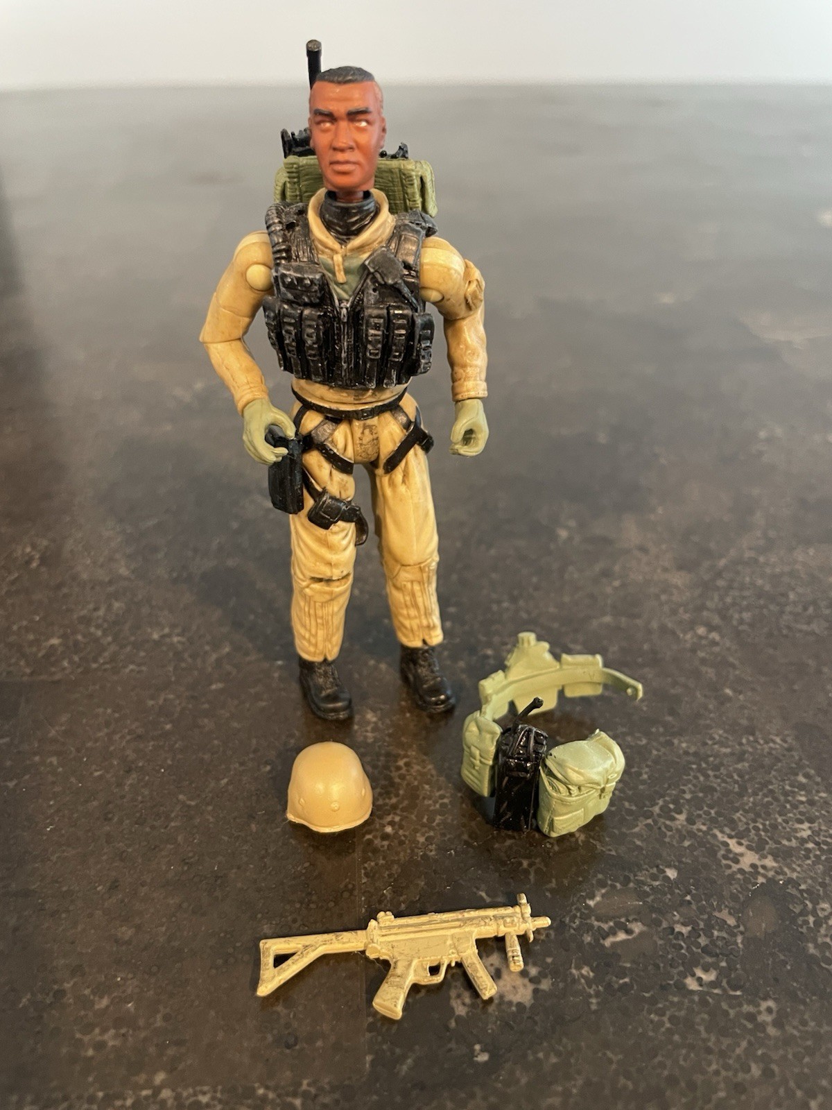 Elite Force Army Desert Ops Assault Commander Action Figure Blue Box Toys 2000