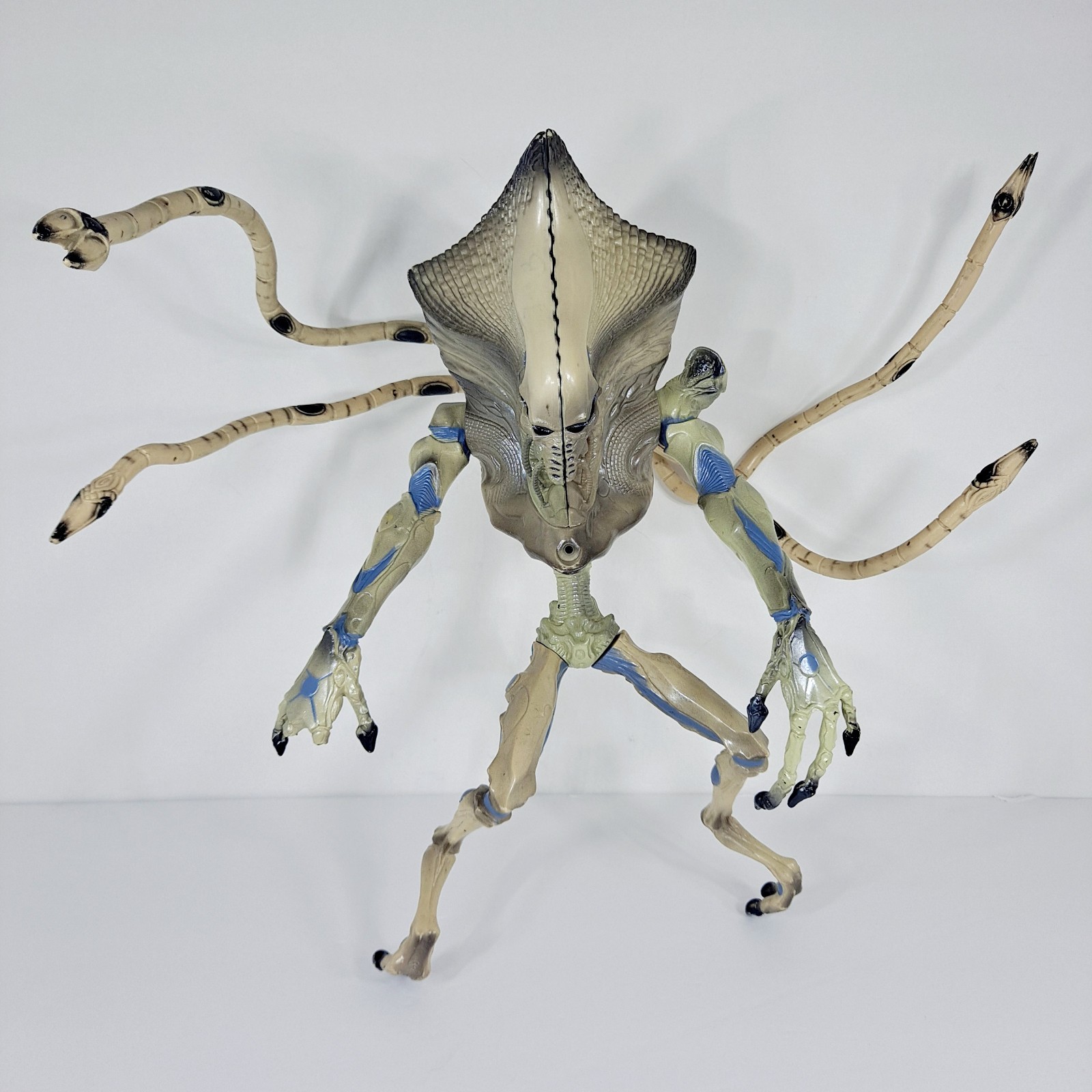 ID4 Independence Day Alien Supreme Commander Figure WORKS Trendmasters 1996