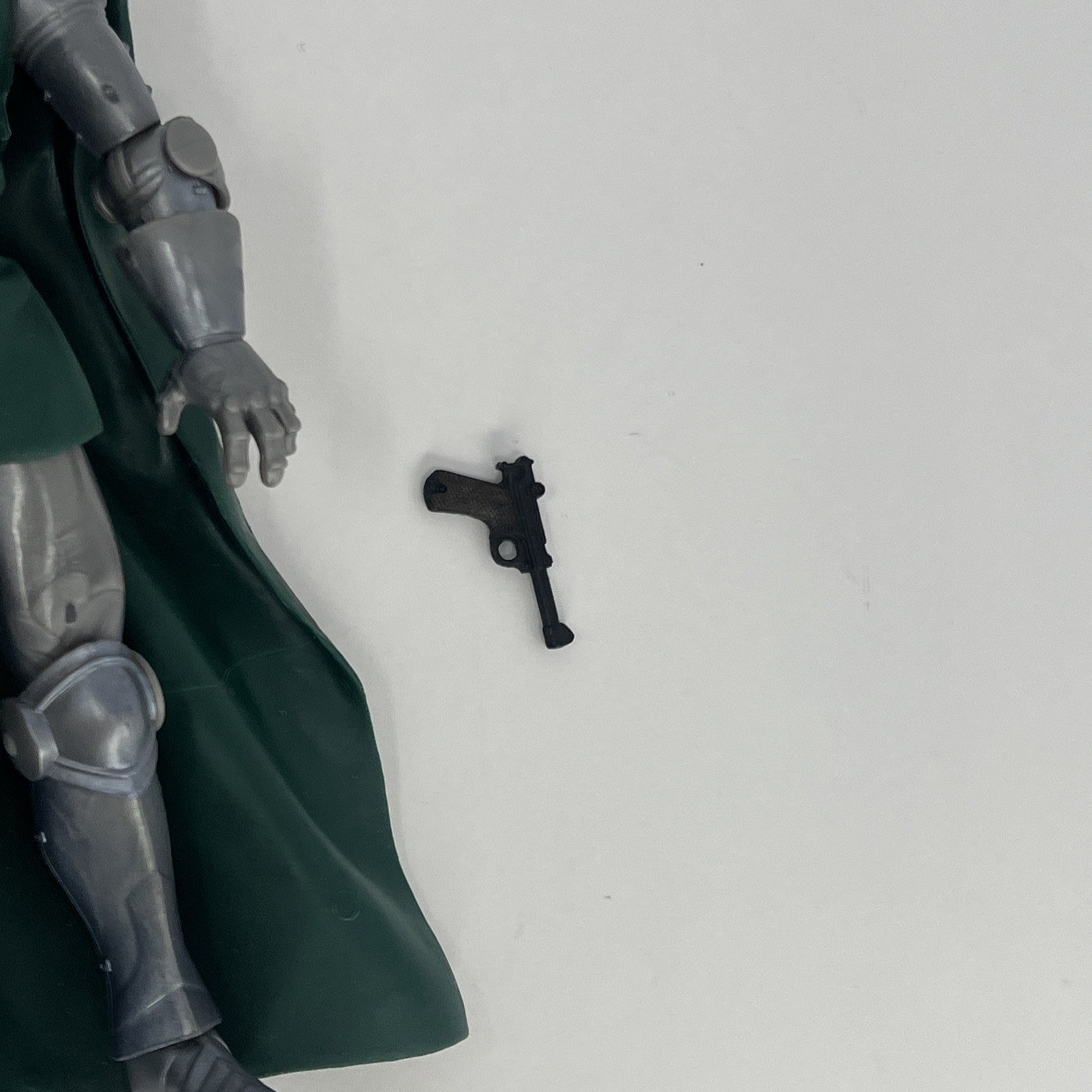 2007 Hasbro Marvel Legends Dr. Doom Action Figure Ronan Wave
