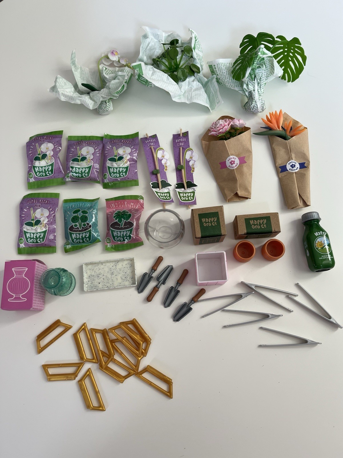 Miniverse Make It Mini Lifestyle Home Series Parts And Pieces.