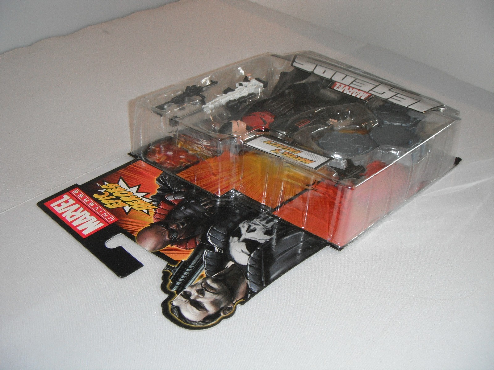 Marvel Legends Punisher Figure Red Skull Variant Marvel Knights Epic Heroes New