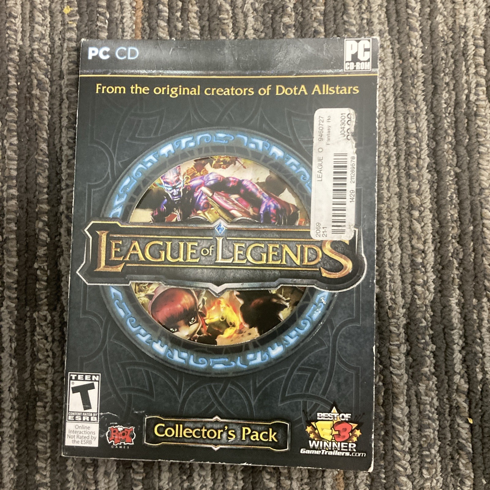 League of Legends Collector&rsquo;s Pack With Manual And Map Nice