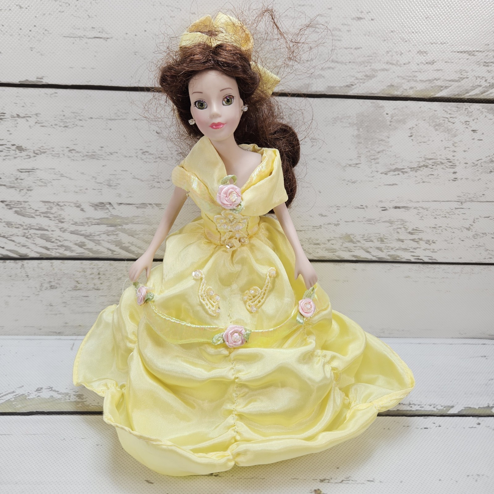 Disney Princess Belle Porcelain Keepsake Doll Vintage 2000&rsquo;s 8&Prime; Figure Brass Key