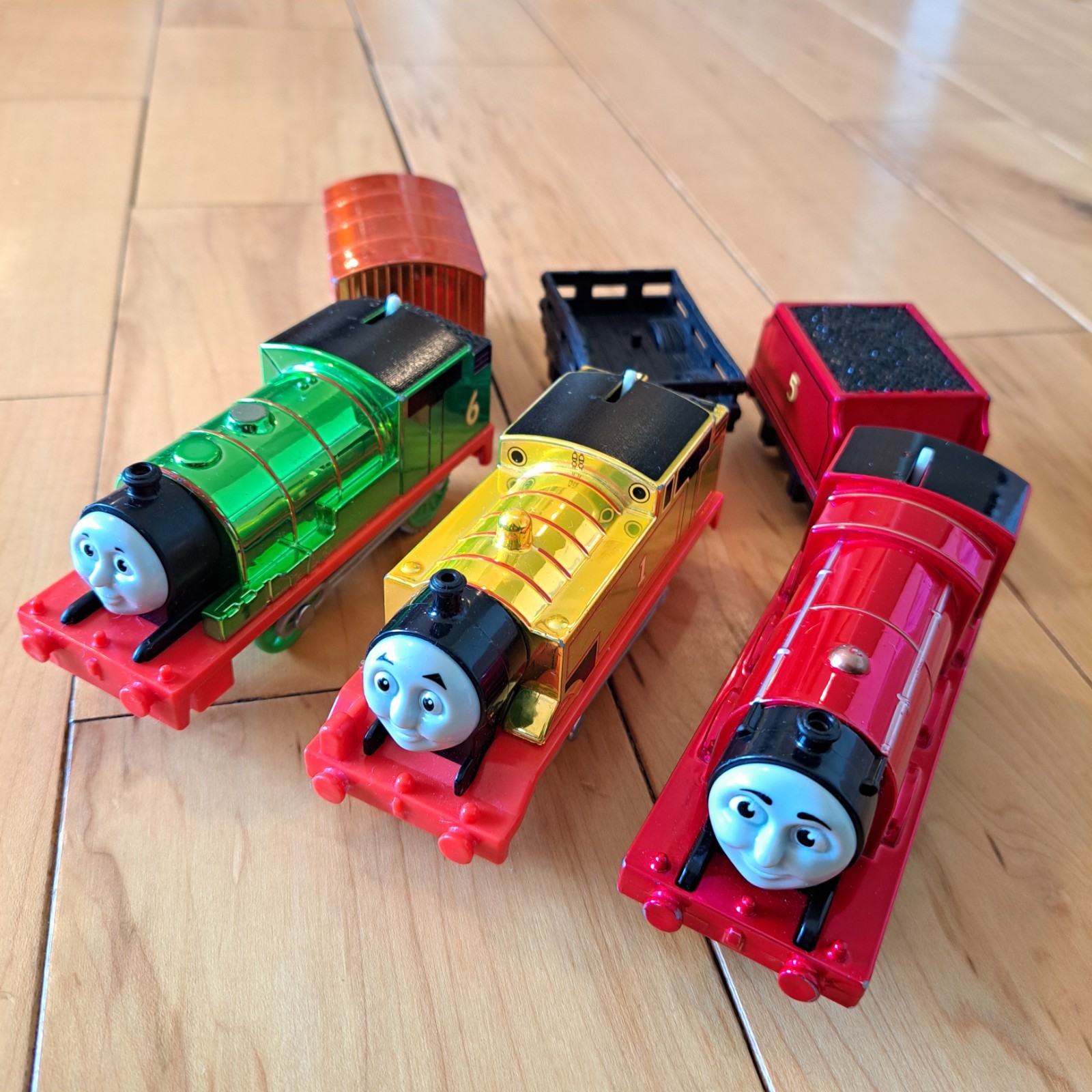 HTF! GOLDEN THOMAS, METALLIC JAMES & PERCY! Thomas Train Motorized Trackmaster