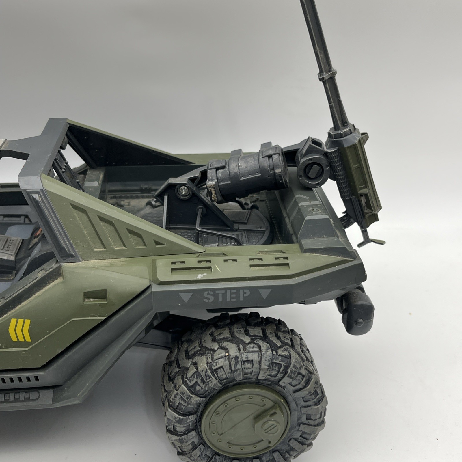 HALO REACH WARTHOG W/LIGHT ANTI AIRCRAFT GUN MCFARLANE TOYS RARE & HARD TO FIND