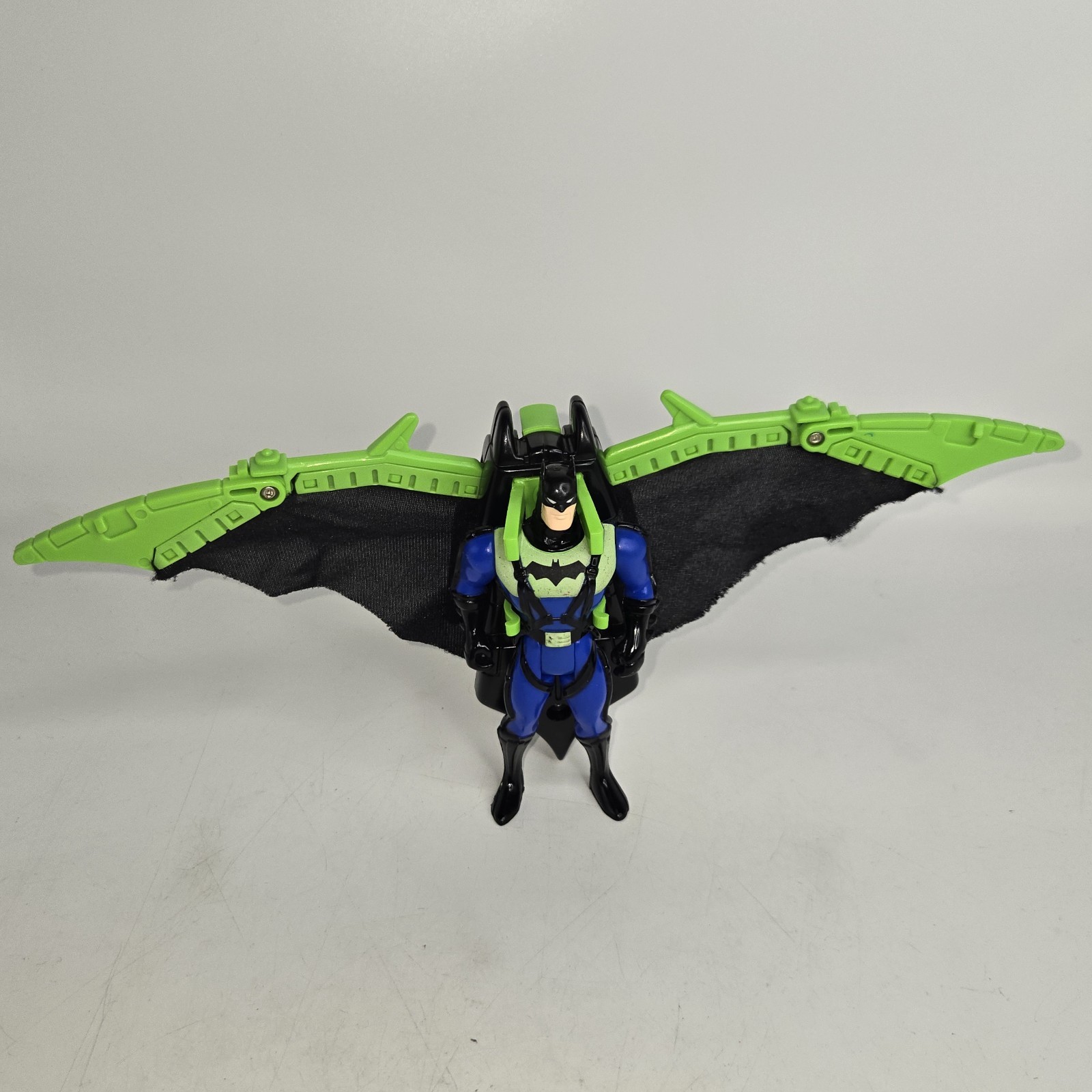 2002 The NEW BATMAN ADVENTURES MISSION MASTERS DX ATTACK WING BATMAN Incomplete