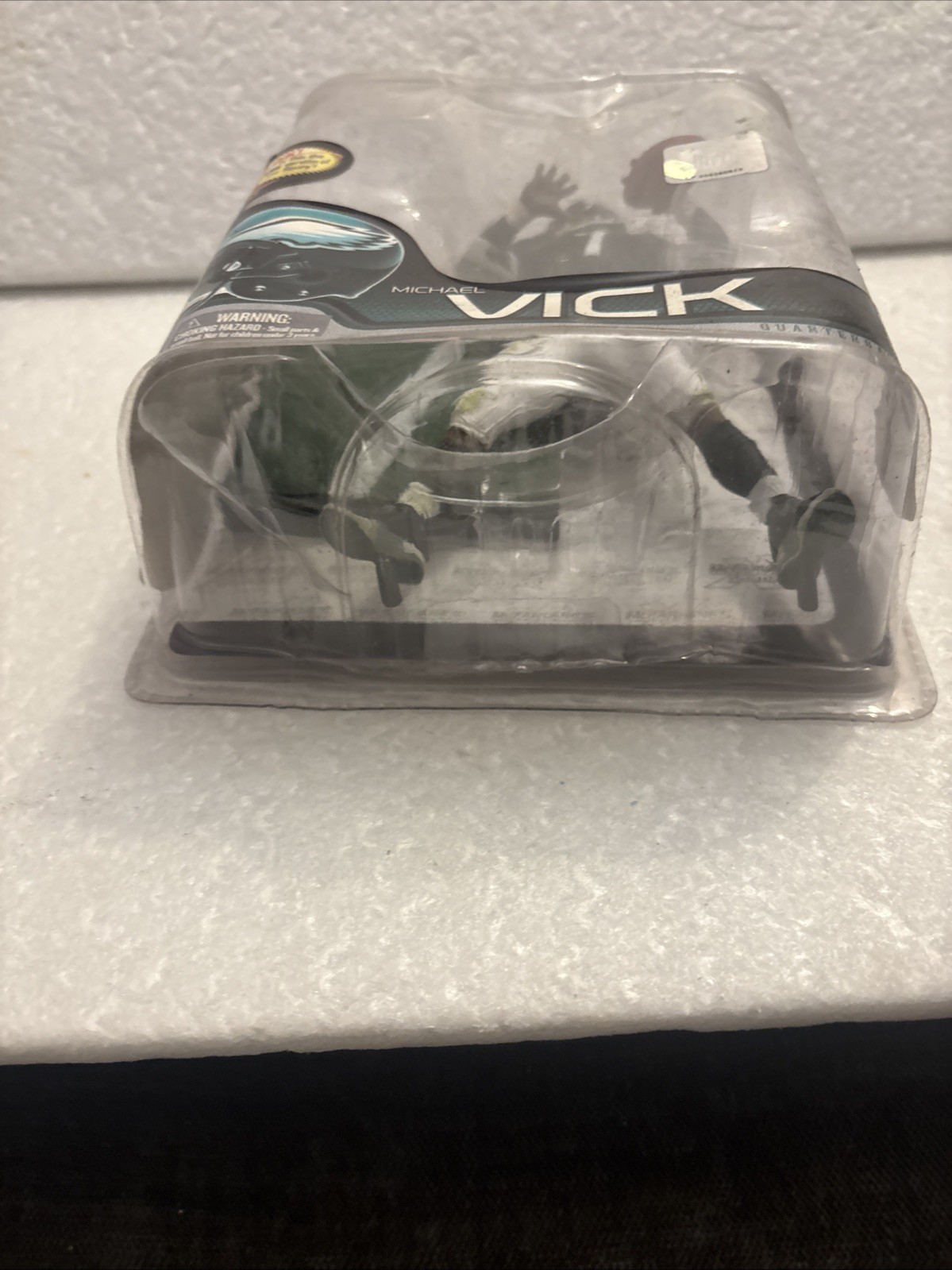 MCFARLANE MICHAEL VICK NFL SERIES 28 EAGLES QB BLACK SHIRT VARIANT #248/500