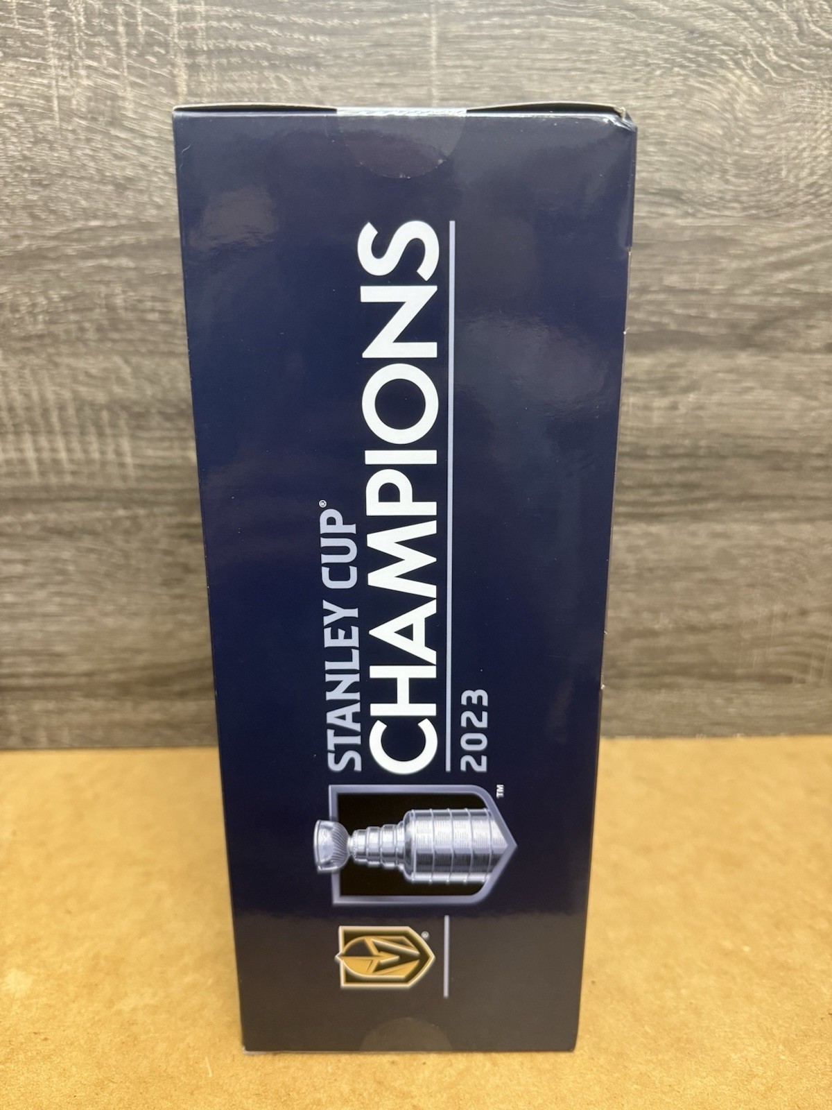 McFarlane NHL SportsPicks MARK STONE STANLEY CUP VEGAS GOLDEN KNIGHTS 7&Prime; Figure