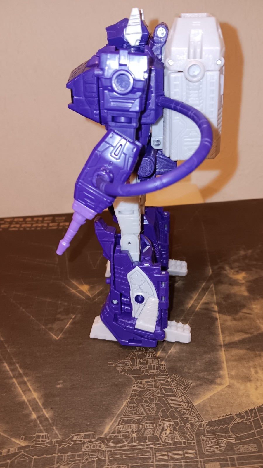 Transformers Dramatic Capture Series SHOCKWAVE Loose Complete