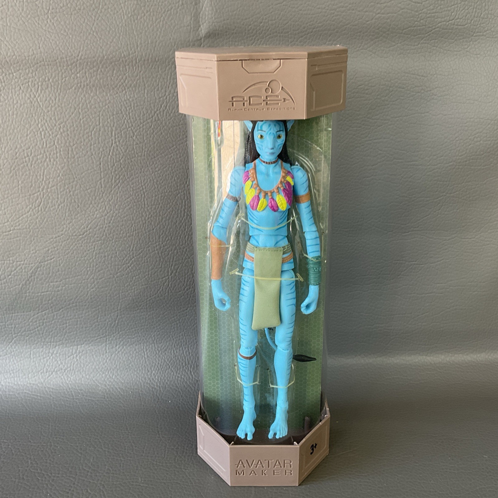 New Disney Parks Pandora ACE Avatar Maker Female Neytiri Blue Eyes Action Figure