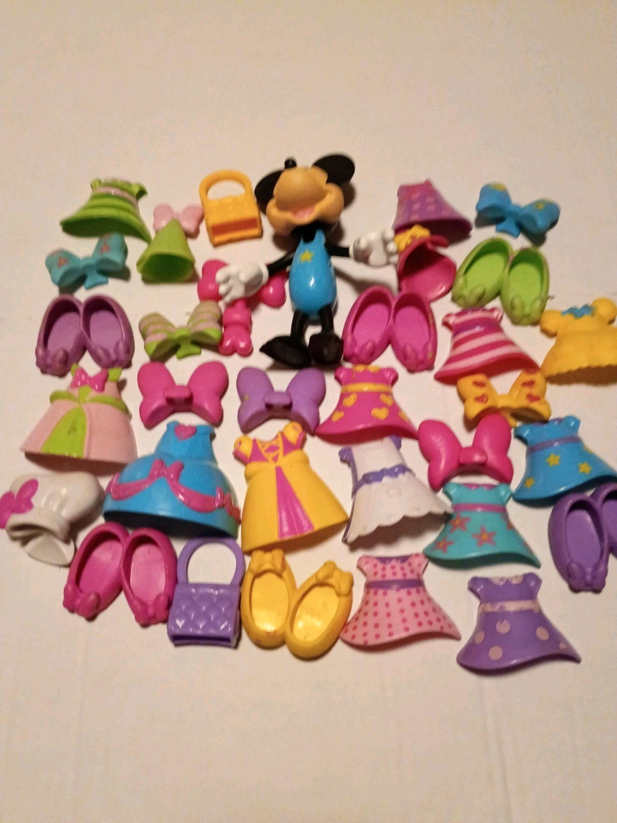 Disney Minnie Mouse Boutique Snap N&rsquo; Style Dress Up Lot Accessories