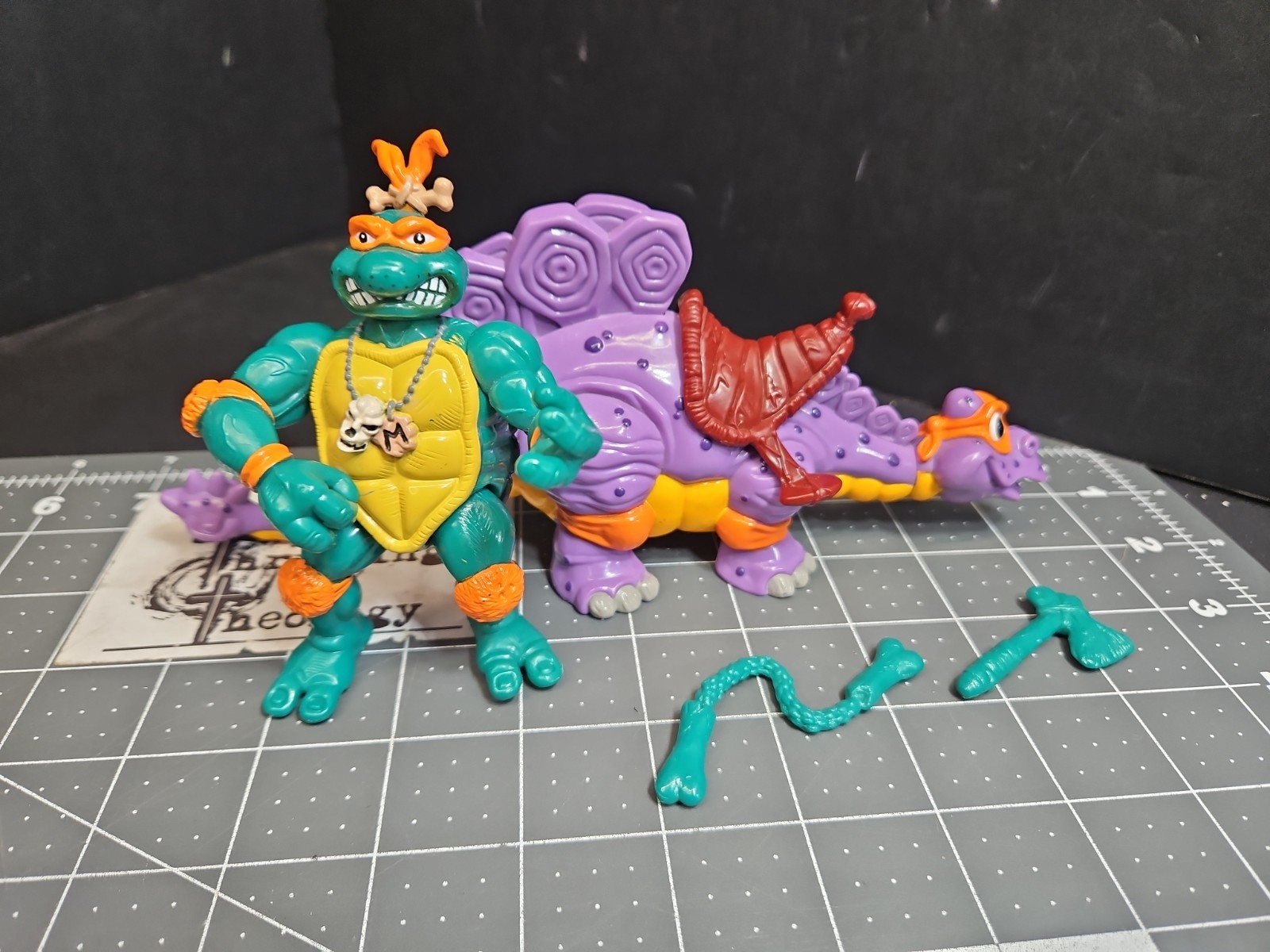 TMNT Ninja Turtles Cave Turtle Mike & Silly Stegosaurus 1993 Near Complete GUC