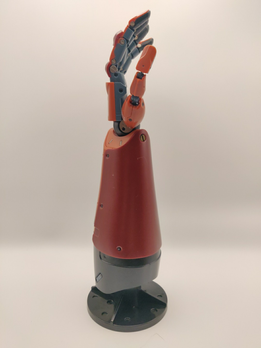 Konami Metal Gear Solid V The Phantom Pain Bionic Arm Figure