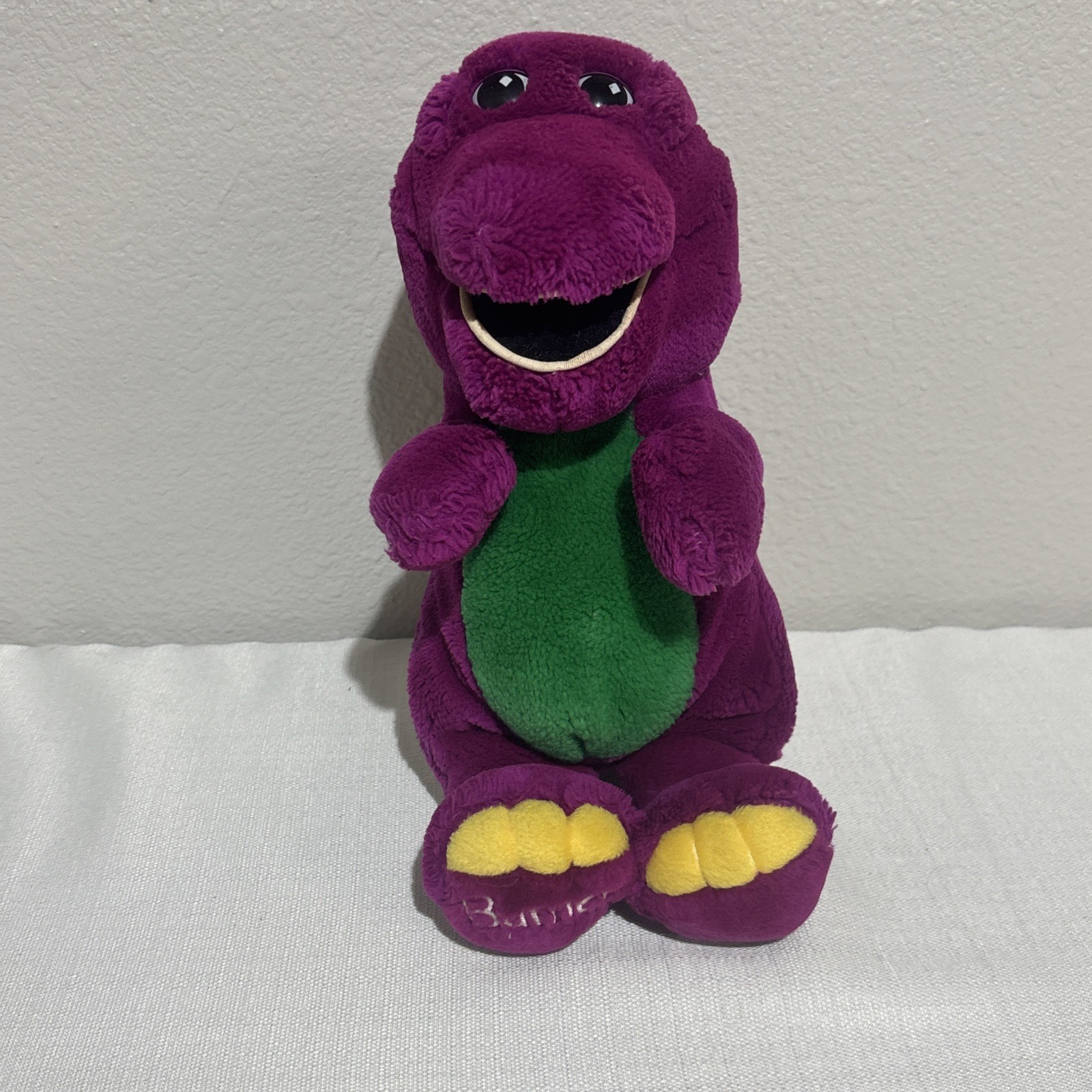 VINTAGE 1992 Barney The Dinosaur Plush Lyons Group Purple Stuffed Animal Toy 14&Prime;