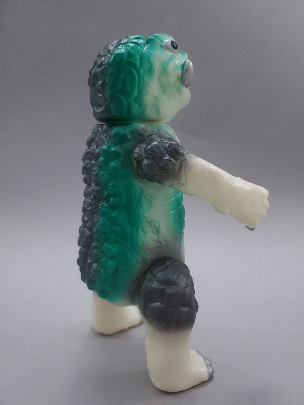 Suragamark Genbugon Kaiju Sofubi Toy