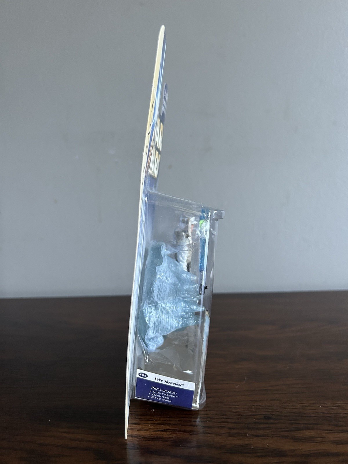 Hasbro Star Wars The ESB Hoth Attack Luke Skywalker Action Figure 2003