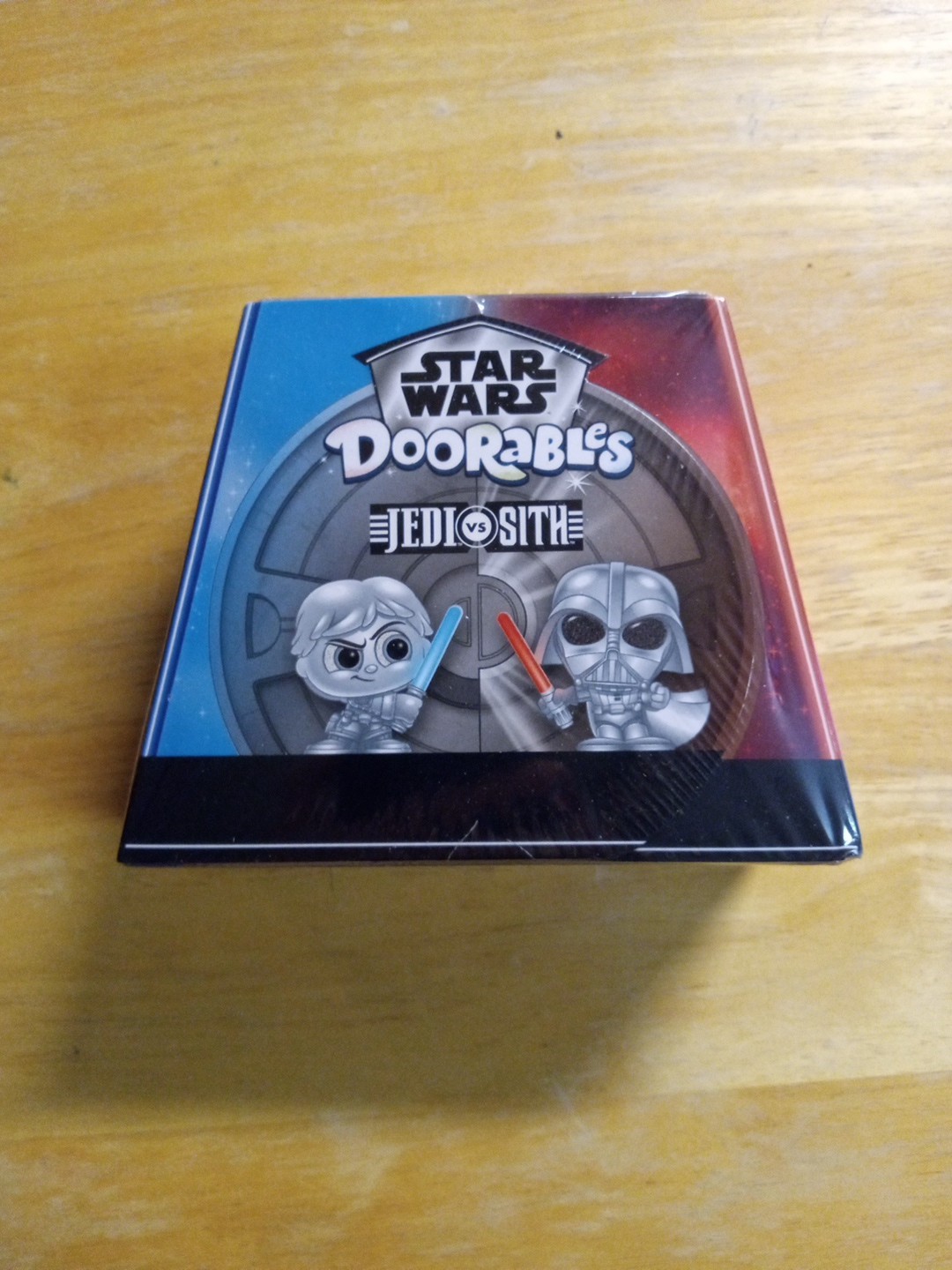 Disney Figurine D23 Expo 2024 Star Wars Doorables Jedi vs. Sith Figure – Sealed