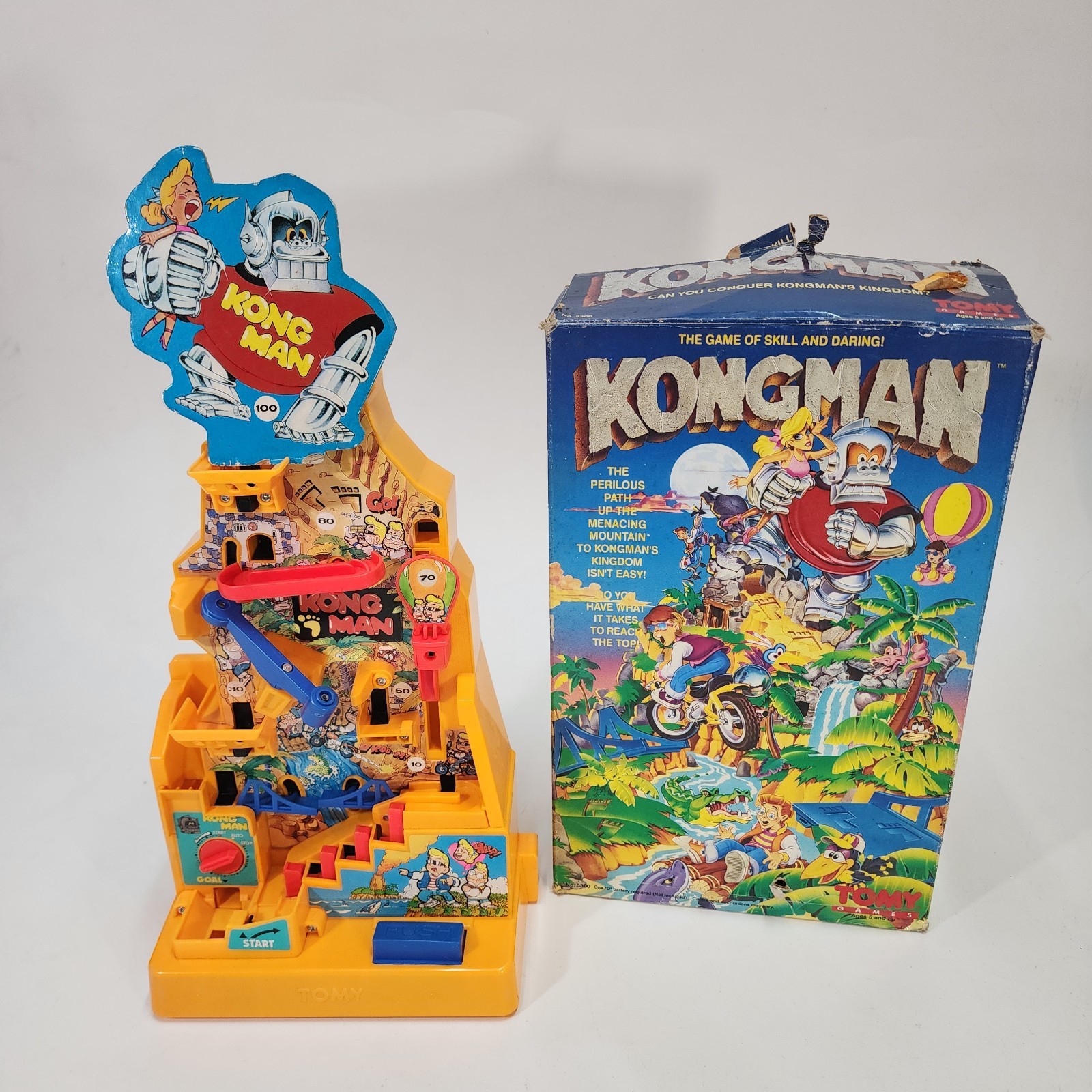 Vintage 1982 Tomy Kongman Game w Box Battery Operated Toy King Kong Marble Maze