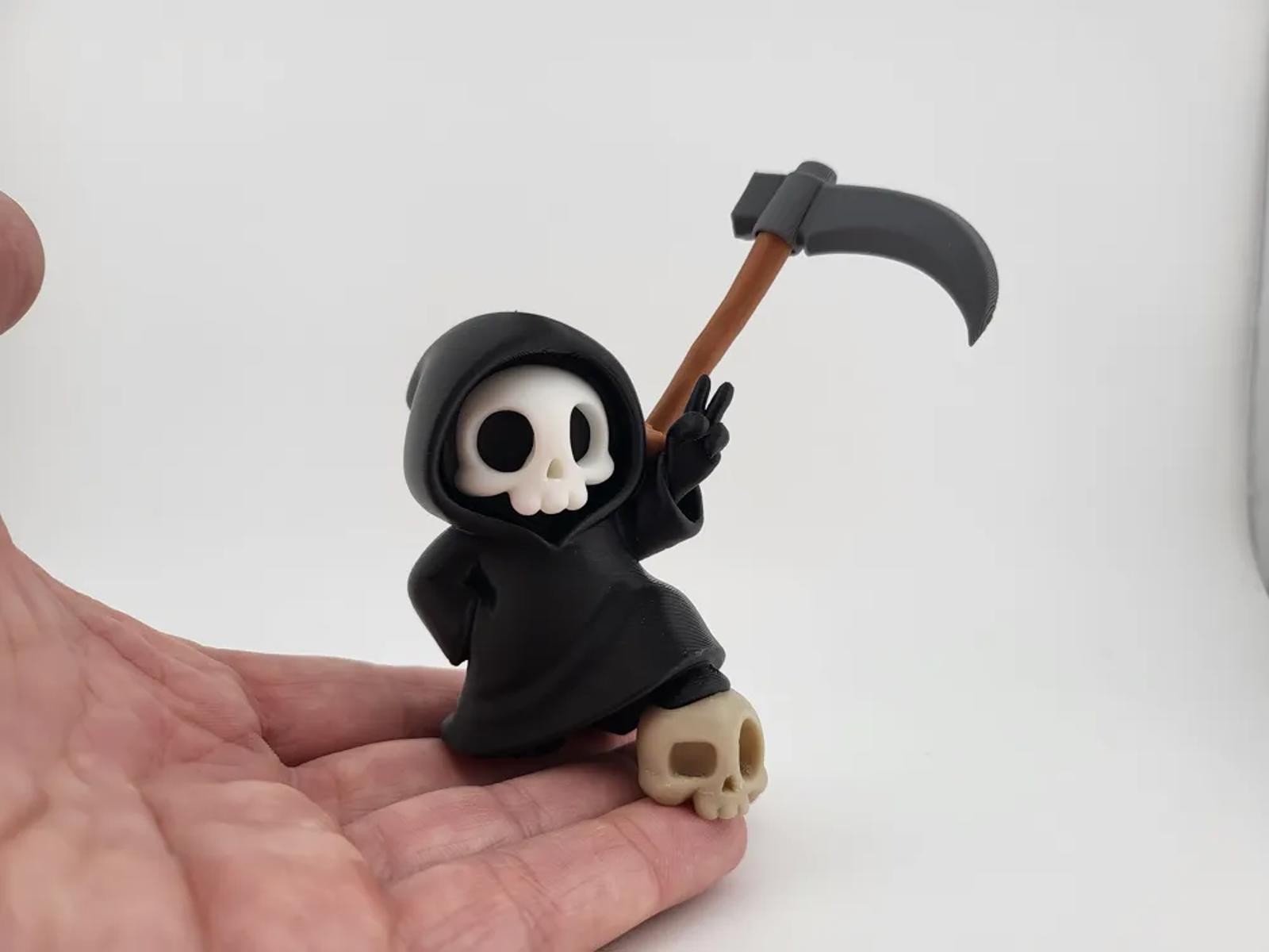 Peace Out Grim Reaper Skeleton Figure – Funny Macabre Desk Decor