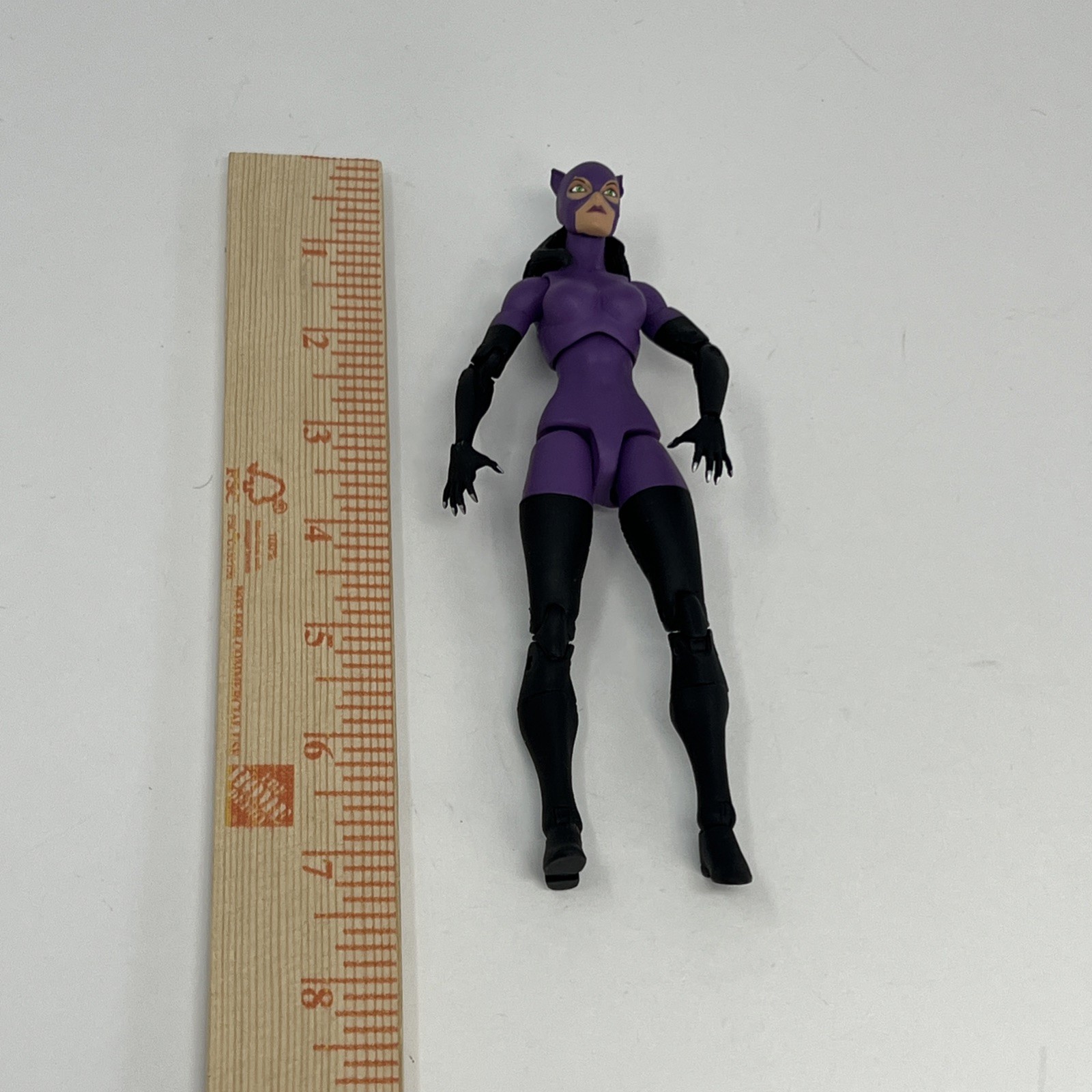 DC Collectibles DC Essentials Knightfall Catwoman Action Figure