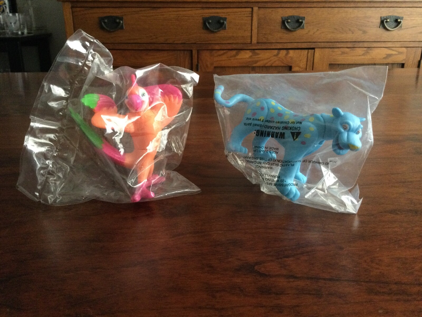 Rainforest Cafe Lot of 2 Rio the Macaw Maya the Jaguar Figures BPA Free New