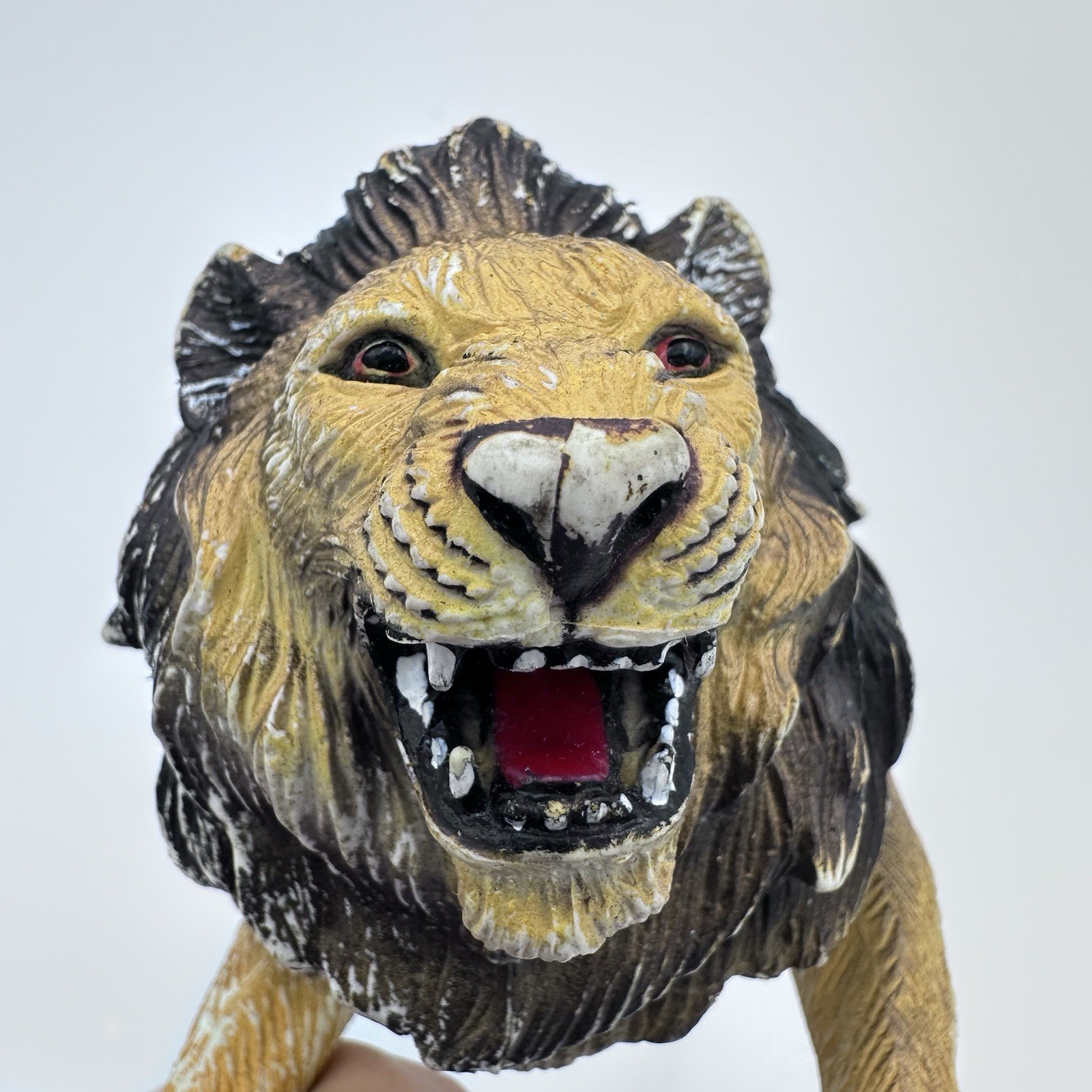 AAA Toy Lion Heavy Vinyl Hard Rubber Roaring Jungle Zoo Cat Figure
