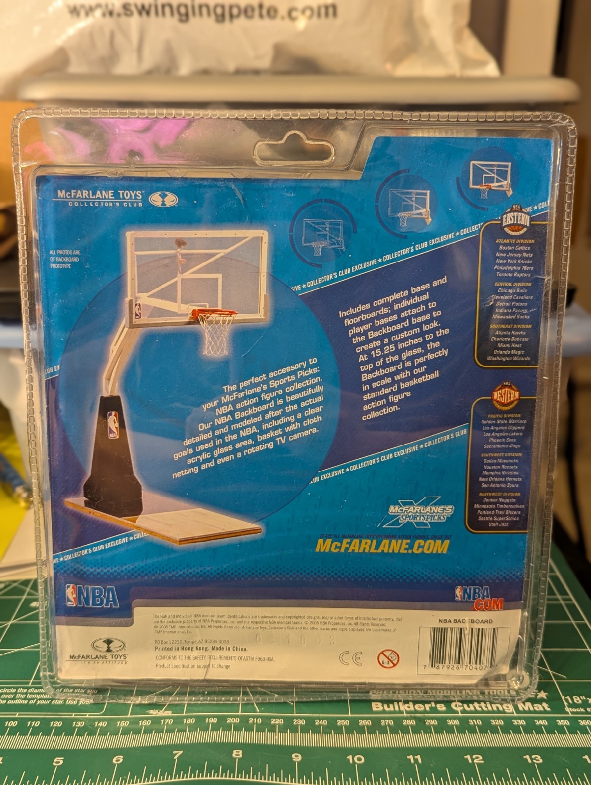 2005 McFARLANE TOYS NBA BACKBOARD Collector’s Club Exclusive New in Package