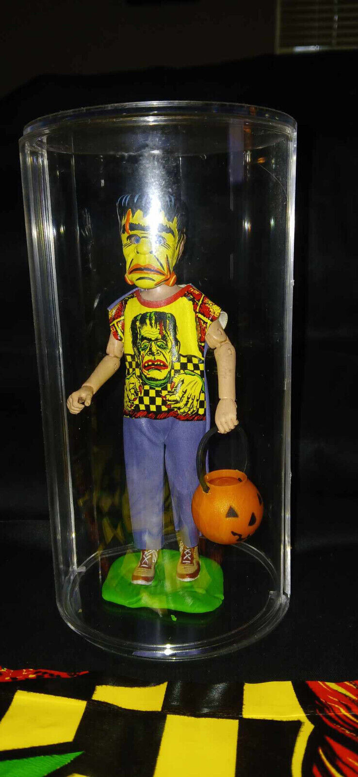 NECA Ben Cooper Halloween Monster Frankenstein Series 1, In case