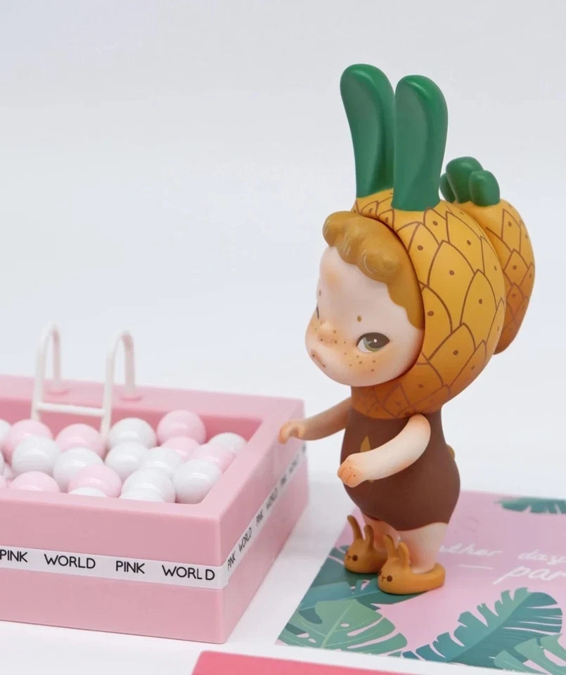 Sooya Studio Pineapple Ban Rabbit Vinyl H13CM Sofubi Figure