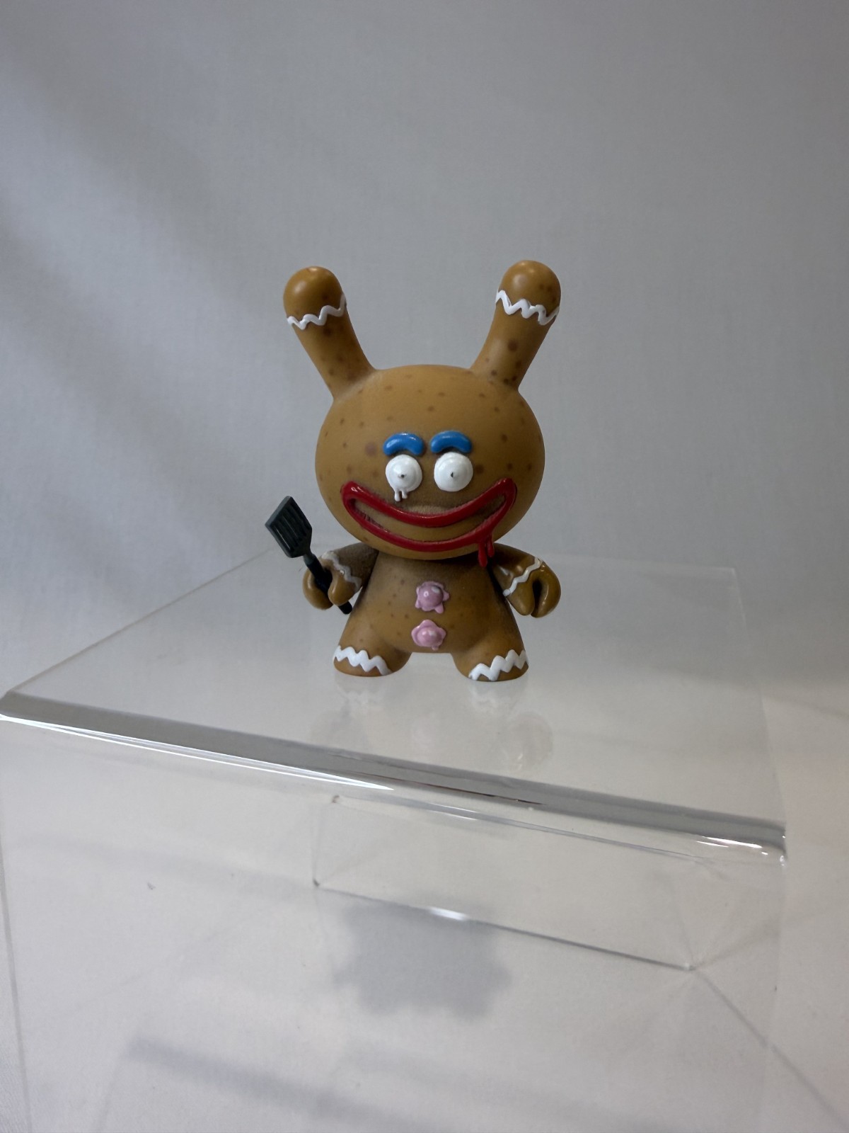 Kidrobot – Kronk Gingerman Dunny, Set of 2 – Normal & Bitten Chase Version RARE!