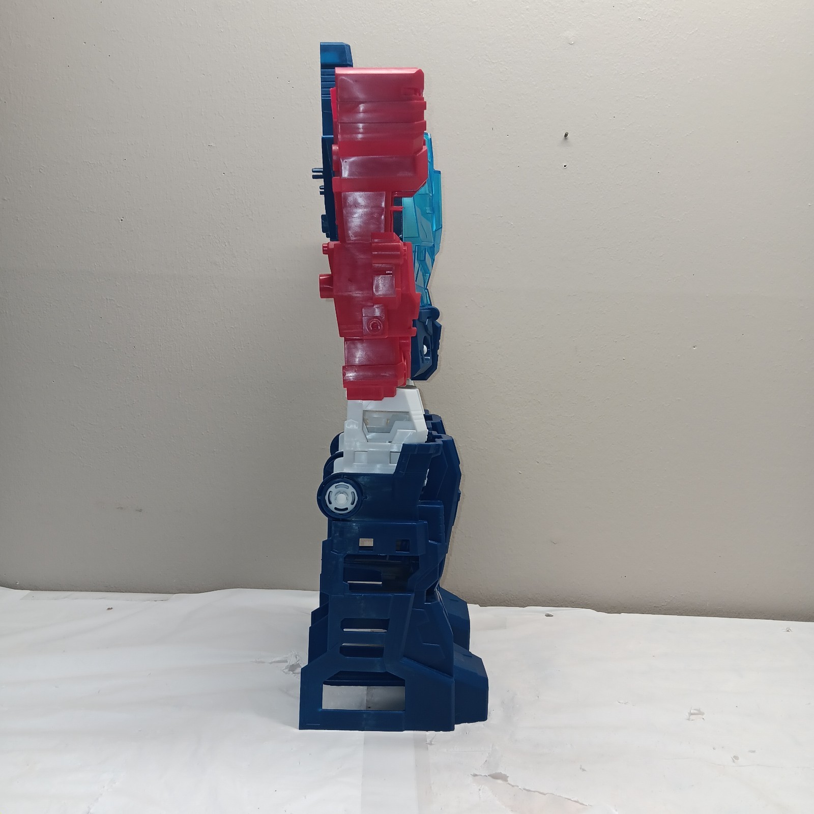Kid Connection Robot Transporter Lights & Sounds 21&Prime; Tall Sword Mini Robots
